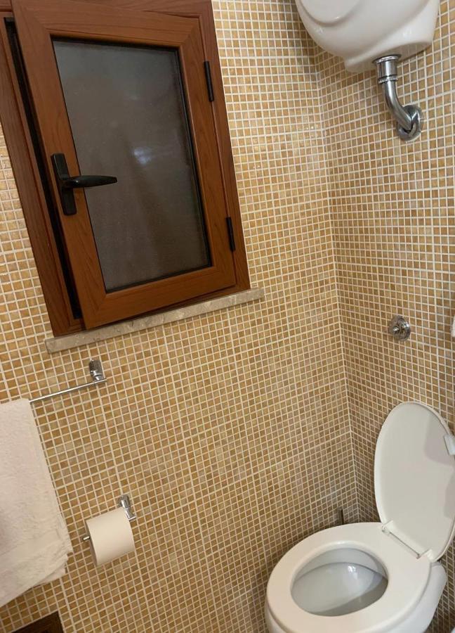 A Rizzilla Guest House Никотера Екстериор снимка