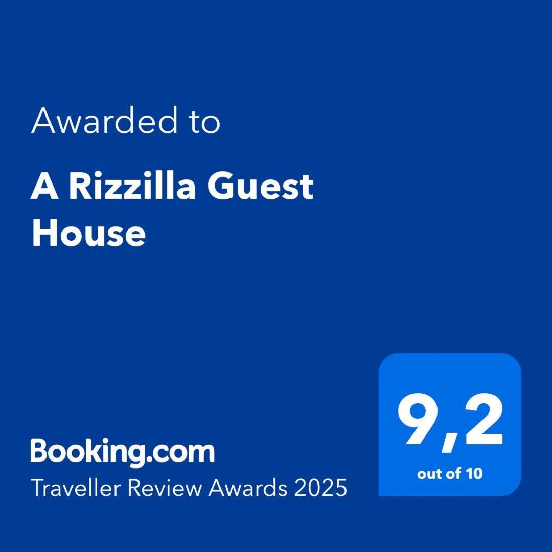 A Rizzilla Guest House Никотера Екстериор снимка